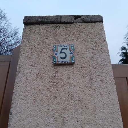 Maison De Ville บาเยอ ภายนอก รูปภาพ
